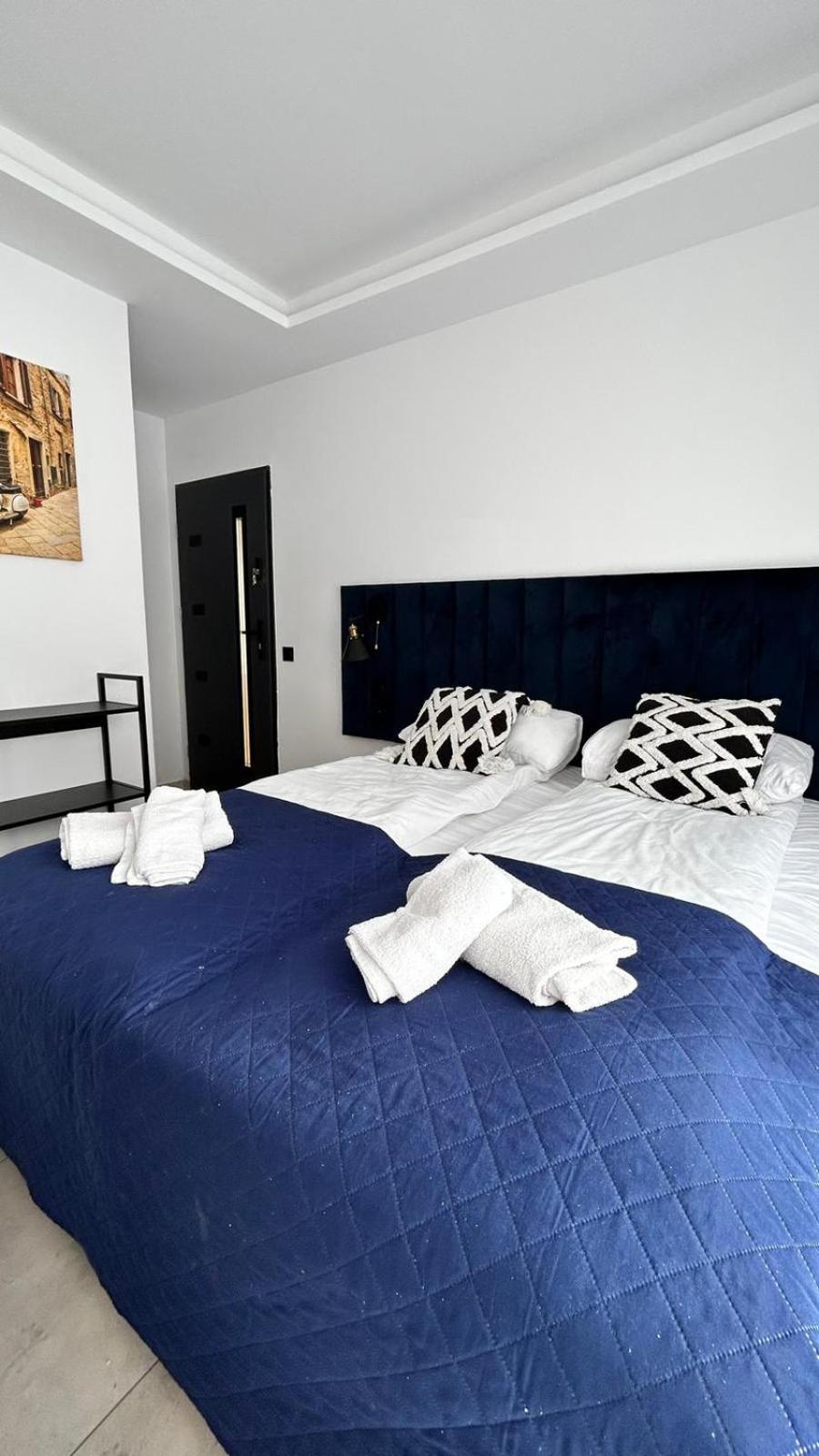 Za Murem Apartment *