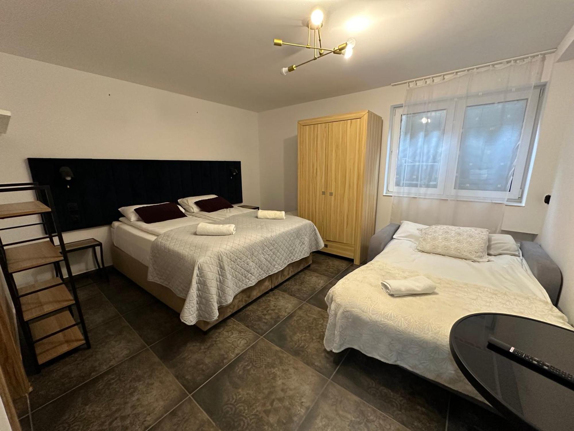 Apartment Za Murem *