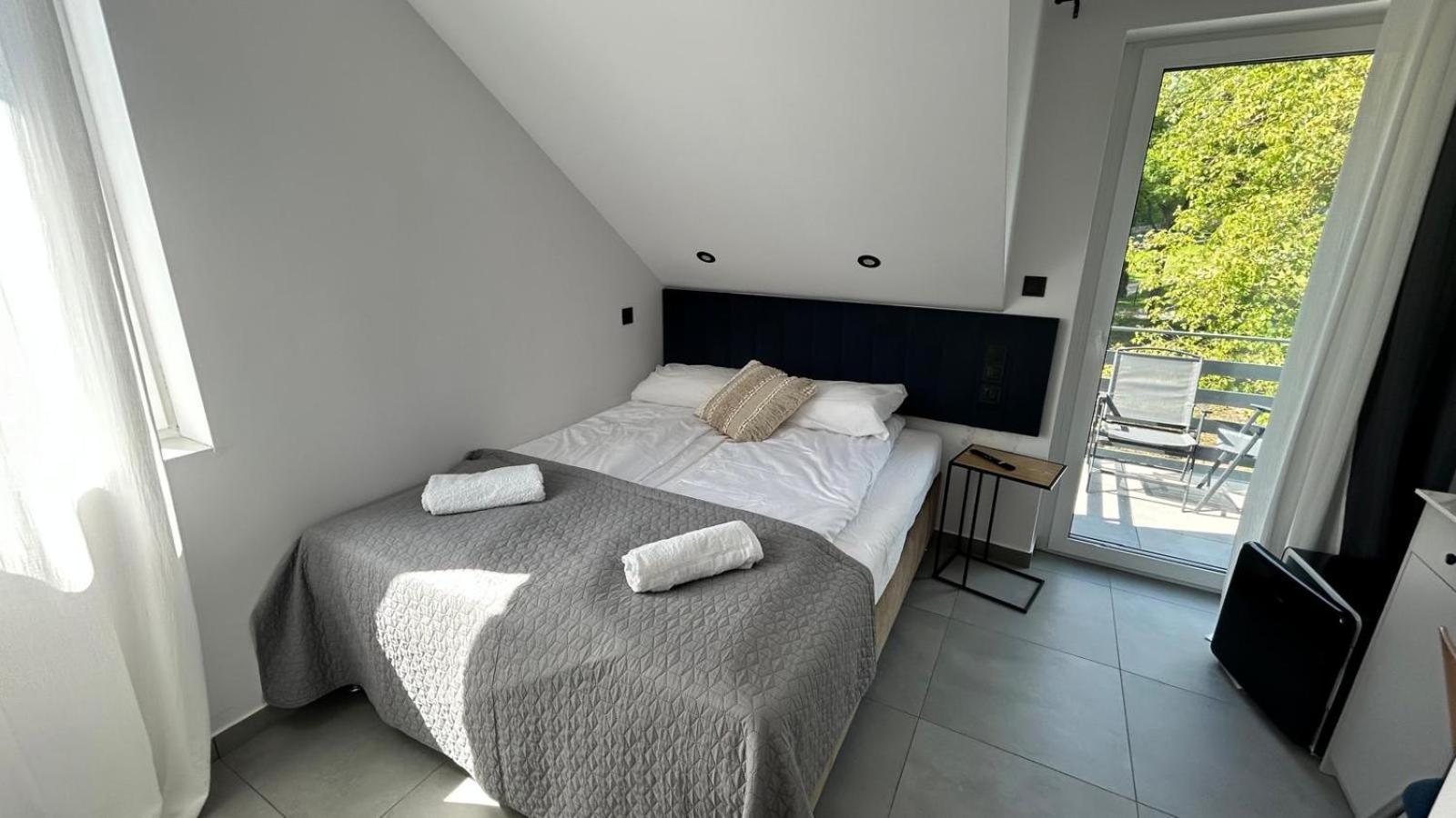 Za Murem Apartment *